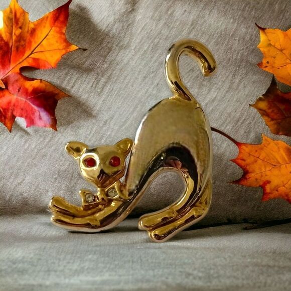 Vintage Stretching Cat Brooch Pin Liquid Gold Tone Red Rhinestone Eyes Sassy - Picture 12 of 14